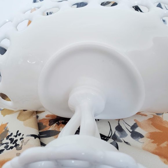 Westmoreland Vintage Milk Glass Pedestal Bowl/Basket - Picture 6 of 9